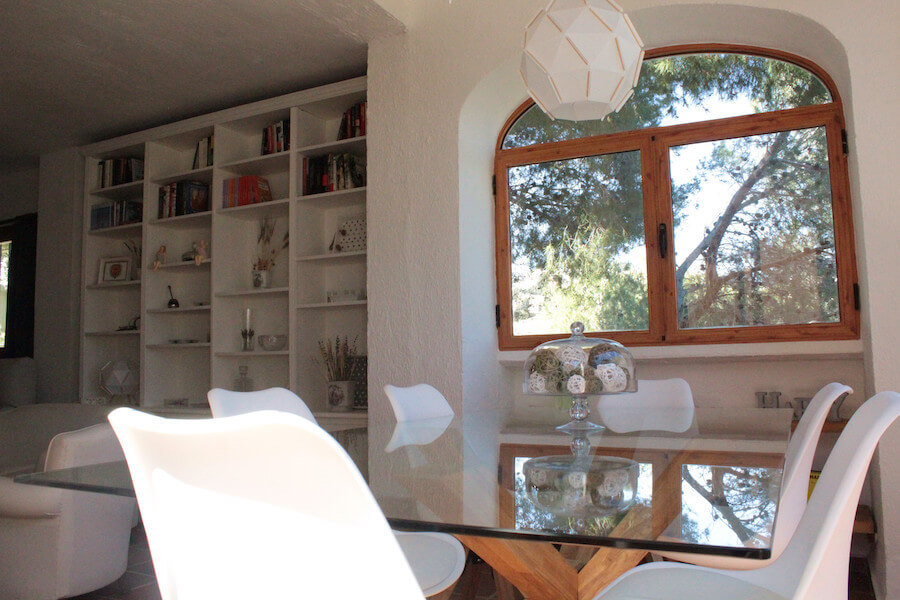 Conexión del salón con las zonas exteriores